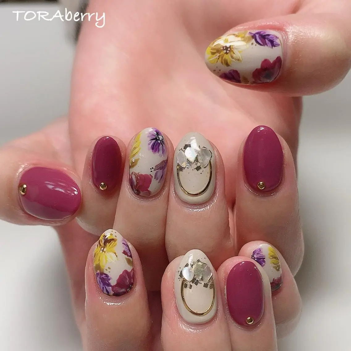 ネイル ネイリスト なつみのネイルデザイン