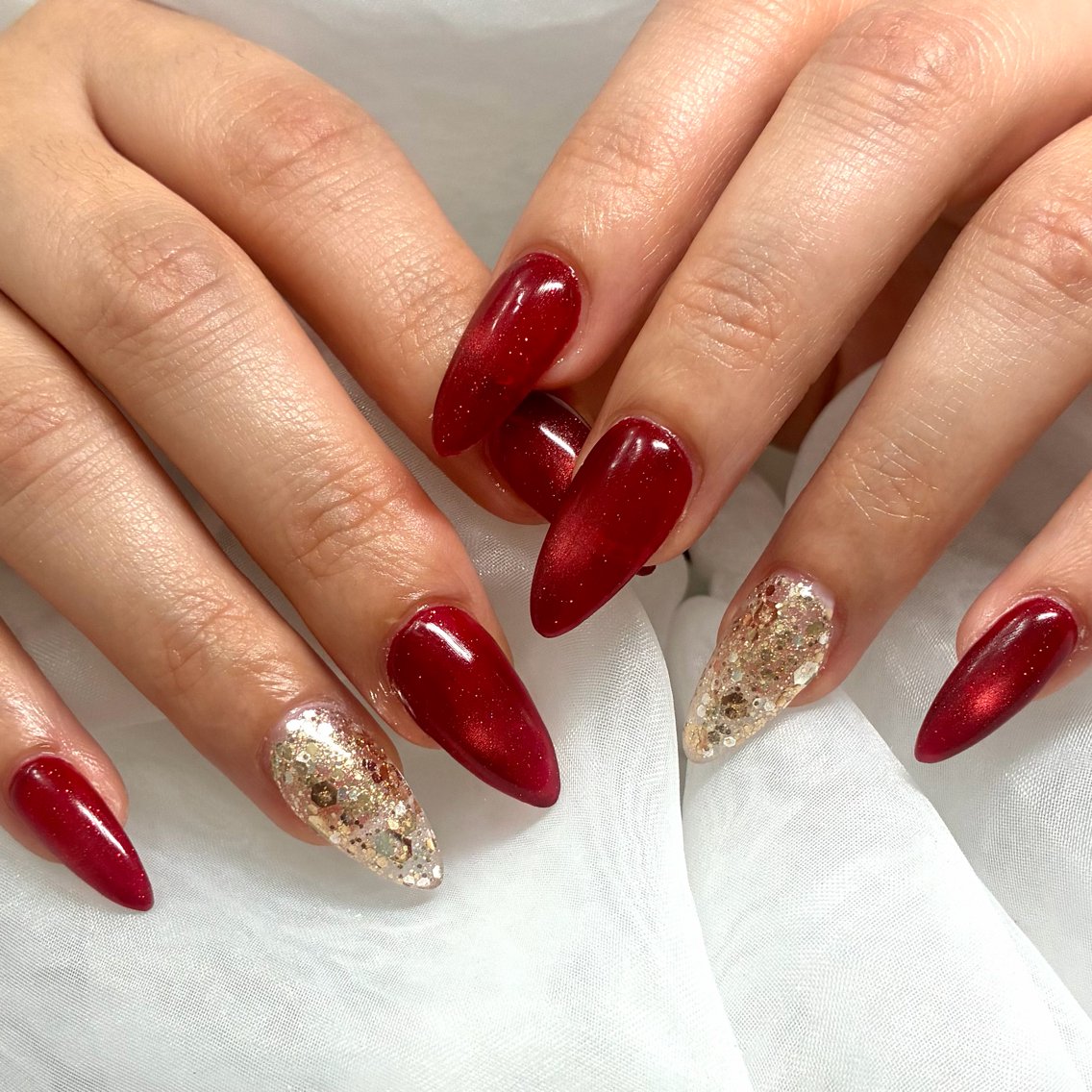 ネイル 赤色 ハンドネイル nail salon Axiaのネイルデザイン