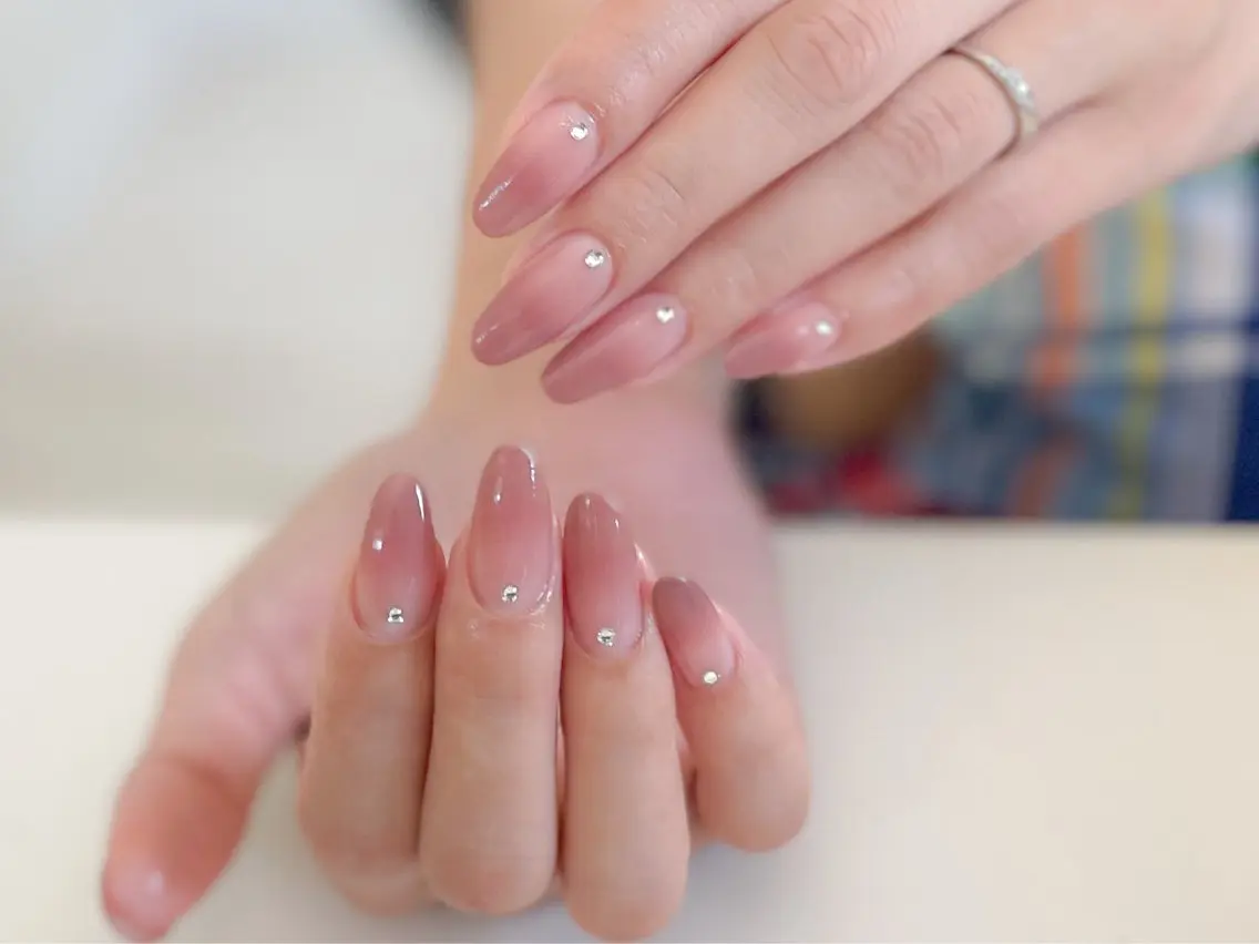 ネイル Nailsalon Raffineのネイルデザイン