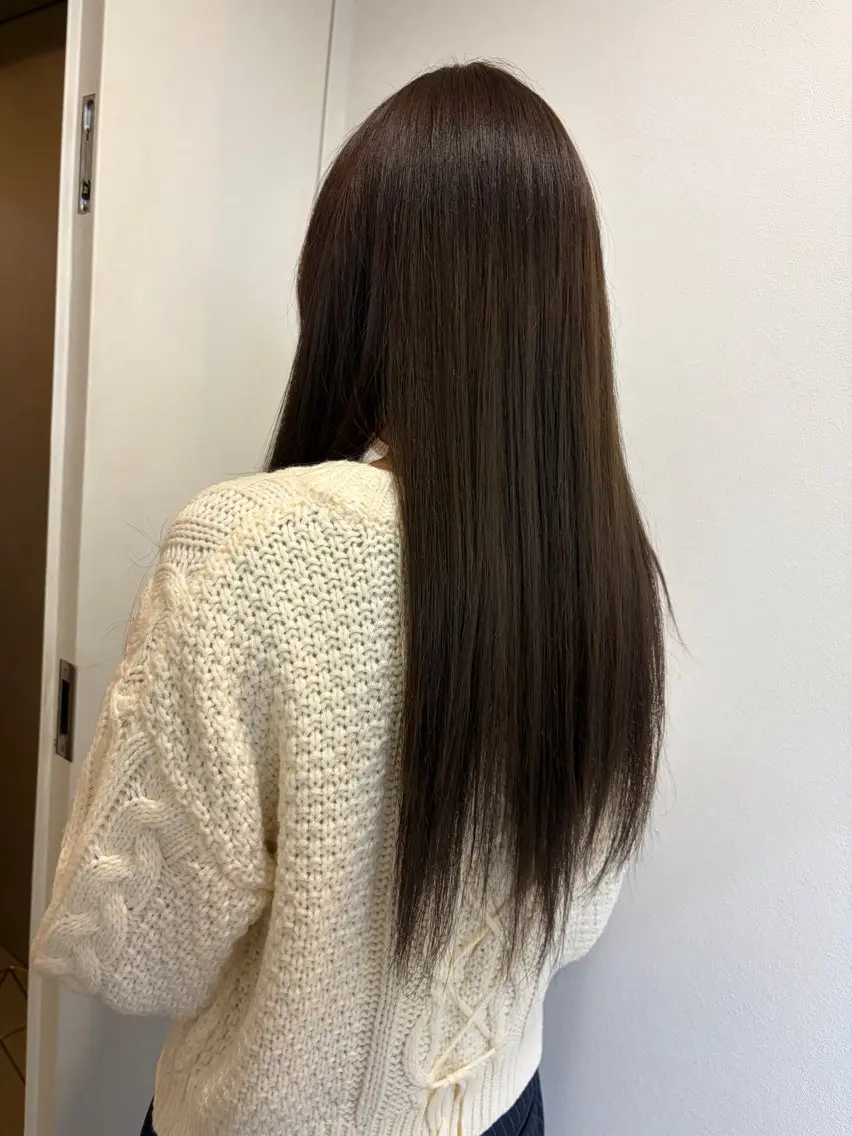 カラー ベージュカラー ブリーチ 透明感カラー ブリーチなしカラー オリーブベージュ UNBIRTHDAY amiのヘアスタイル