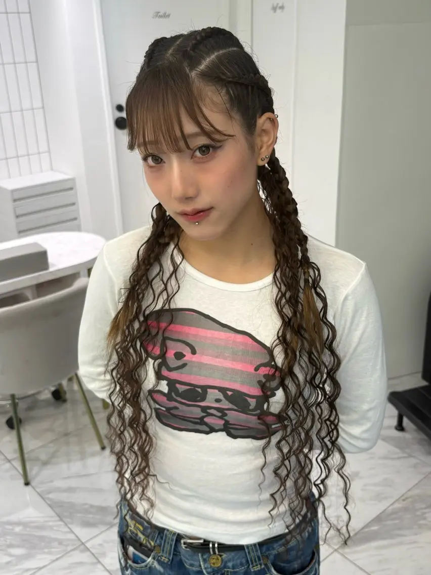 ロング カラー ヘアアレンジ オールマイティ美容師 💋𝑨𝑵𝑵𝑨のヘアスタイル