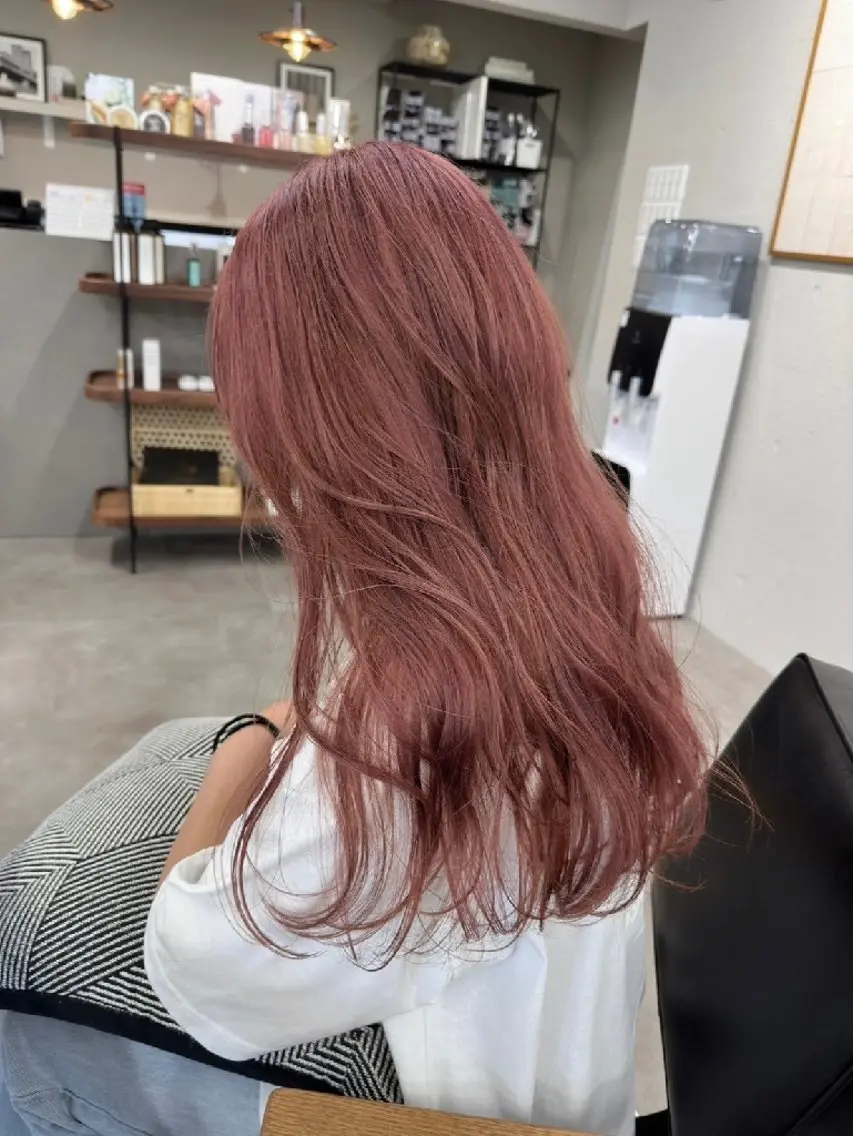 カラー ロング ピンクカラー ヘアカラー IPPO アカデミーのヘアスタイル
