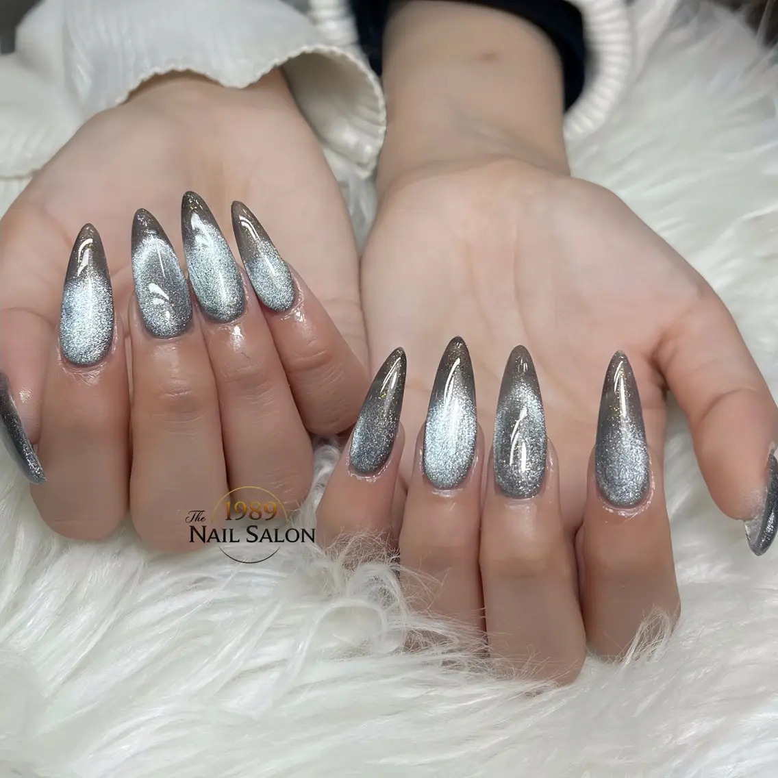 ネイル マグネットネイル ハンドネイル The 1989 Nail Salonのネイルデザイン