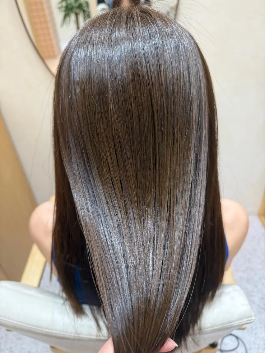 ロング カット ヘアカラー トリートメント 茉亜沙 、のヘアスタイル
