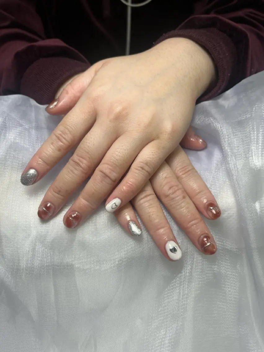 ネイル ハンドネイル ongles chicのネイルデザイン