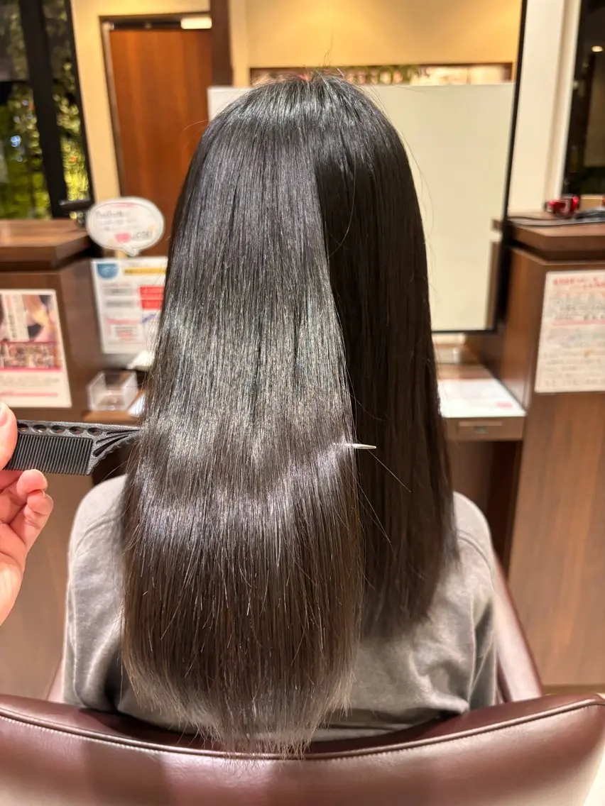 セミロング 縮毛矯正 🫧ナチュラル矯正 /カラー🫧あやりのヘアスタイル