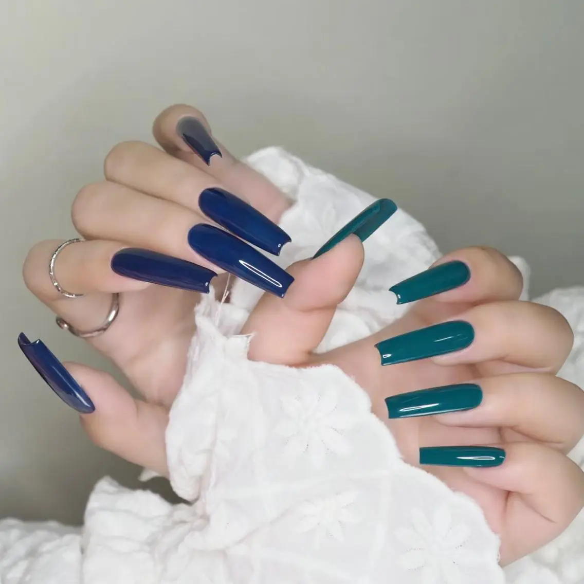 ネイル チークネイル フラッシュネイル ハート キラキラネイル 韓国ネイル ハンドネイル 💎CC・NaNa 韓国風ネイル🌙Cのネイルデザイン