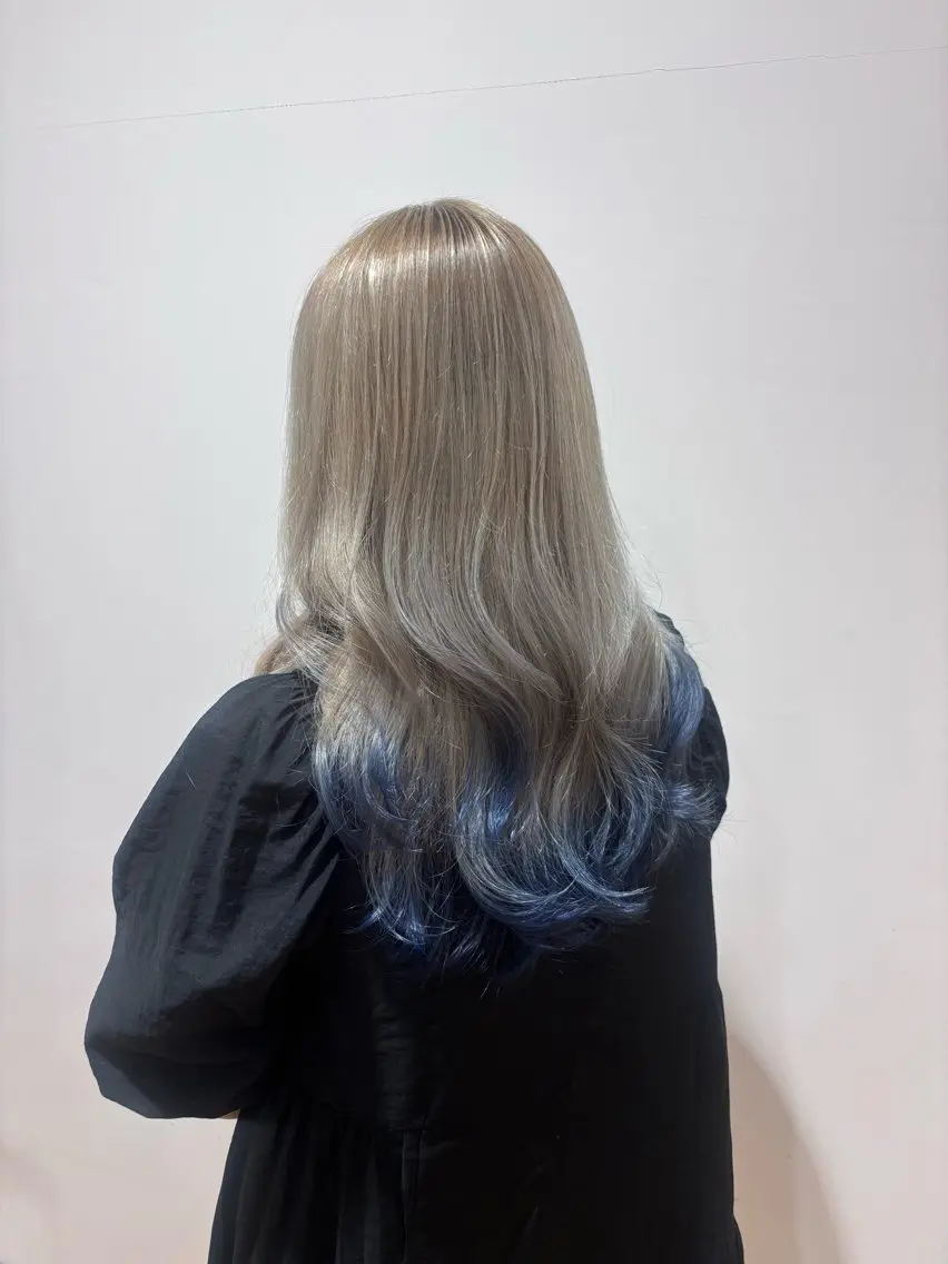 ロング カラー ネイビーカラー ヘアカラー VAN COUNCIL清須店のヘアスタイル