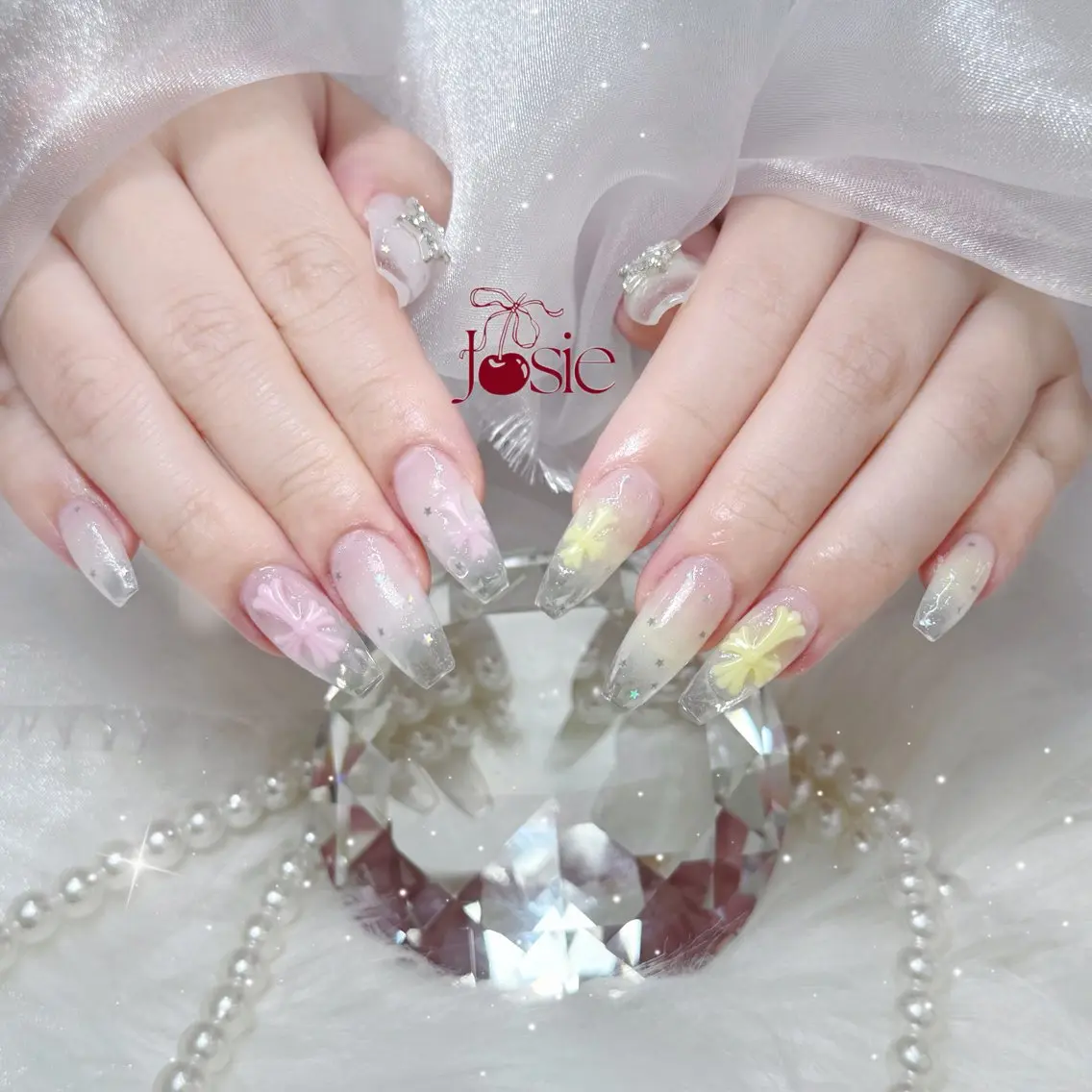 ネイル フレンチネイル グラデーション 韓国ネイル マグネットネイル ミラーネイル ハンドネイル YURI NAILのネイルデザイン