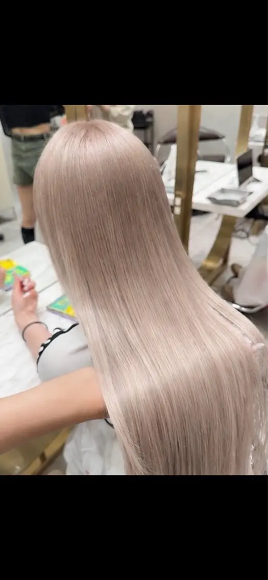 カラー ベージュカラー 透明感カラー ハイトーンカラー ヘアカラー トリートメント ヘッドスパ Rio /ハイトーン /透明感カラーのヘアスタイル