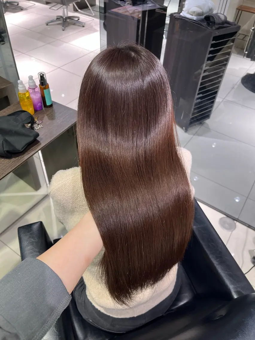 ロング レイヤー×艶髪🤎. 𝜗𝜚hitomiのヘアスタイル
