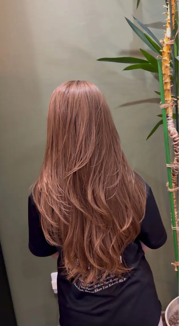ロング ロングレイヤー レイヤーカット ロング 内山 優のヘアスタイル