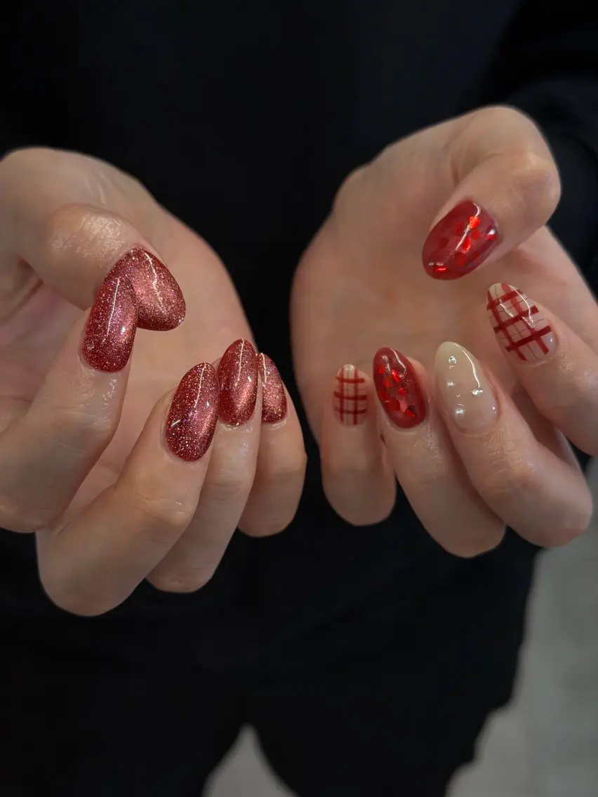 ネイル ボルドー ジェルネイル ハート マグネットネイル ニュアンスネイル ハンドネイル ハンドケア Bana_ Nailのネイルデザイン