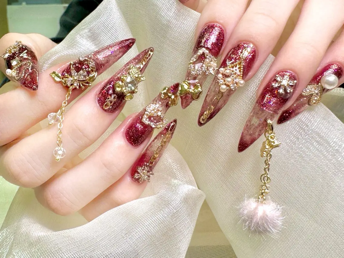 ネイル lucky nail 歌舞伎町のネイルデザイン