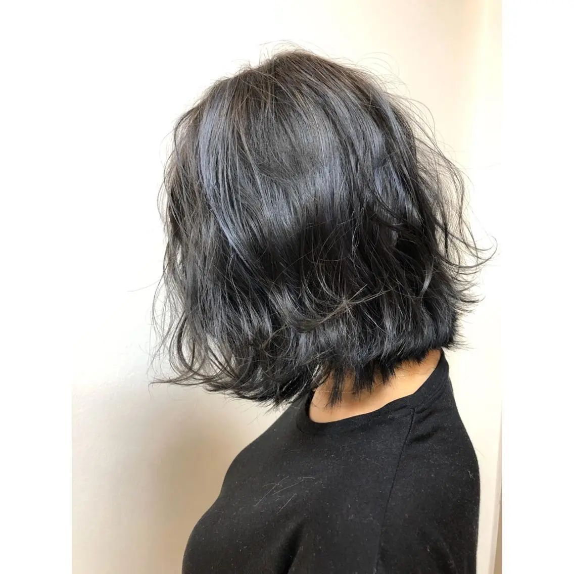 ミディアム カラー ブルーカラー ブルージュ ハイライトカラー ハイライト 似合わせ レイヤー須川のヘアスタイル