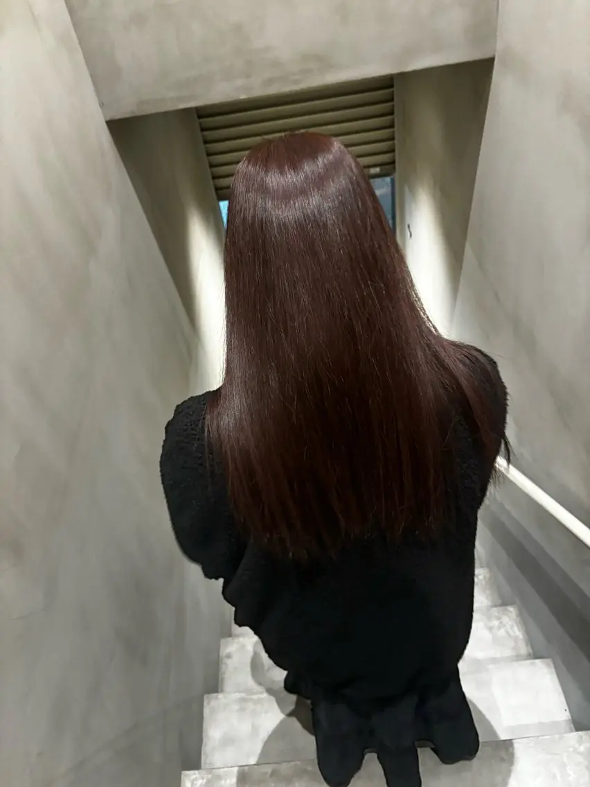 ロング レッドブラウン Raykyoto烏丸 kahoのヘアスタイル