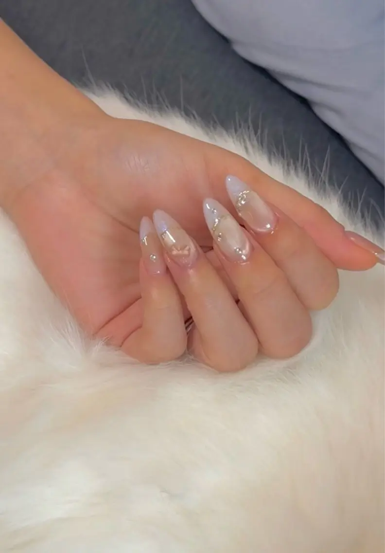 ネイル フレンチネイル BE NI✨のネイルデザイン
