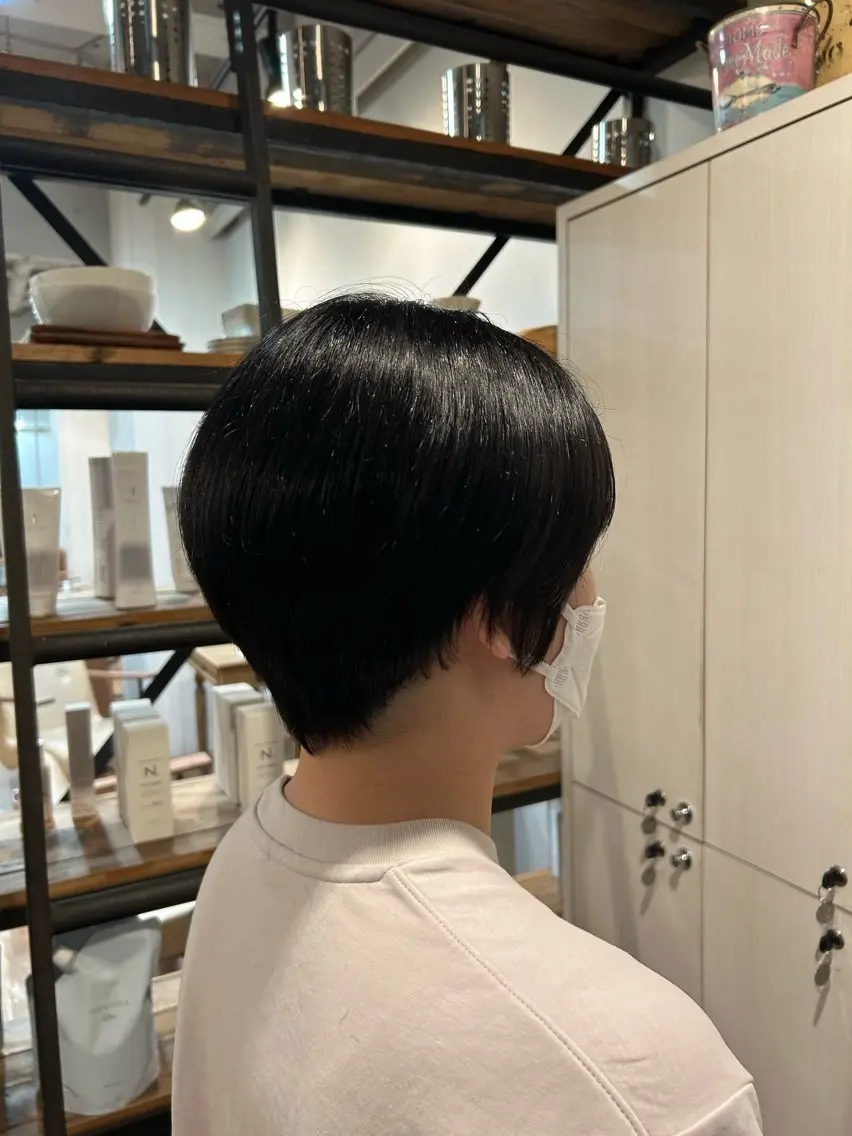ショート やなぎさわ はるなのヘアスタイル