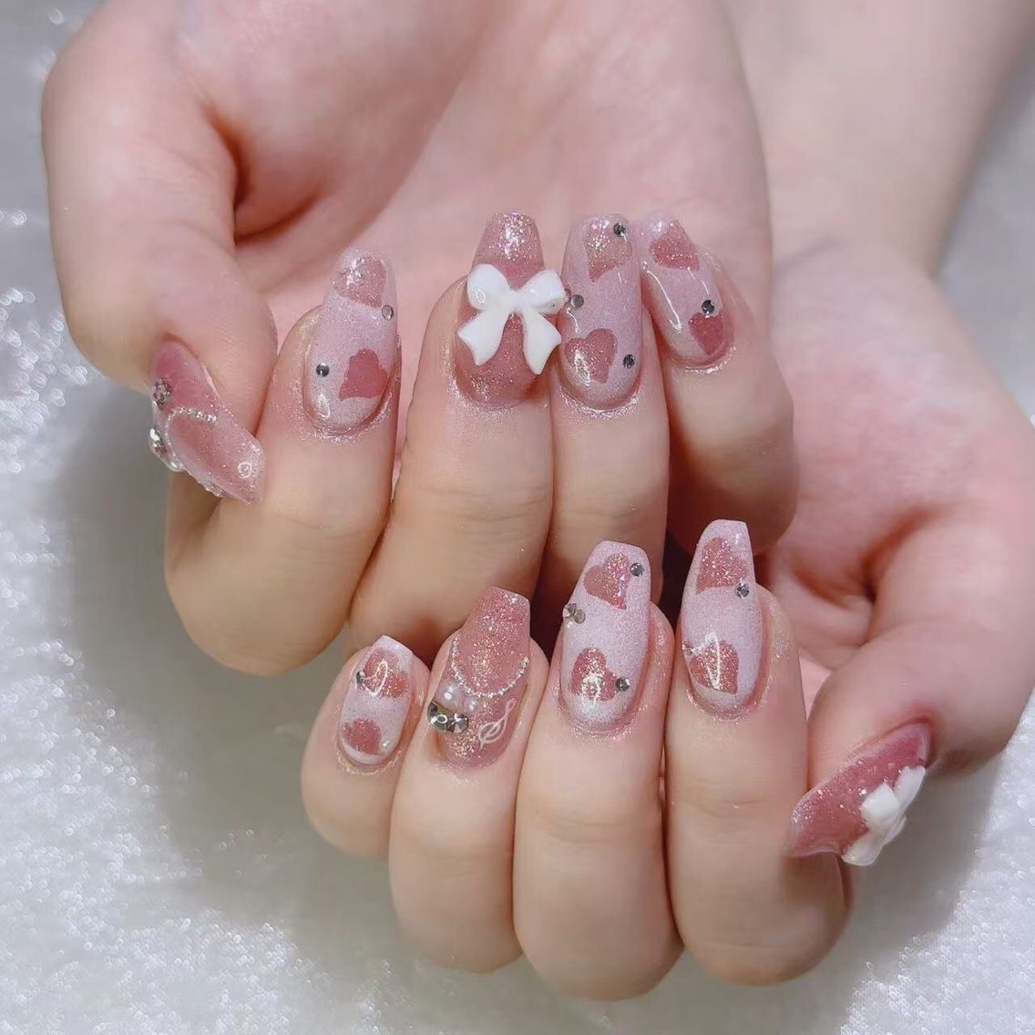 ネイル ハンドネイル Queens テイのネイルデザイン