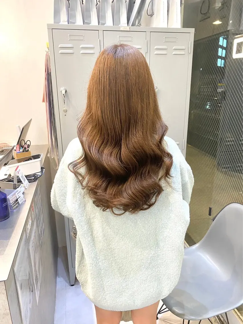 ロング カラー ヘアカラー 🩵レイヤー✖︎ 髪質改善🩵リョウヤのヘアスタイル