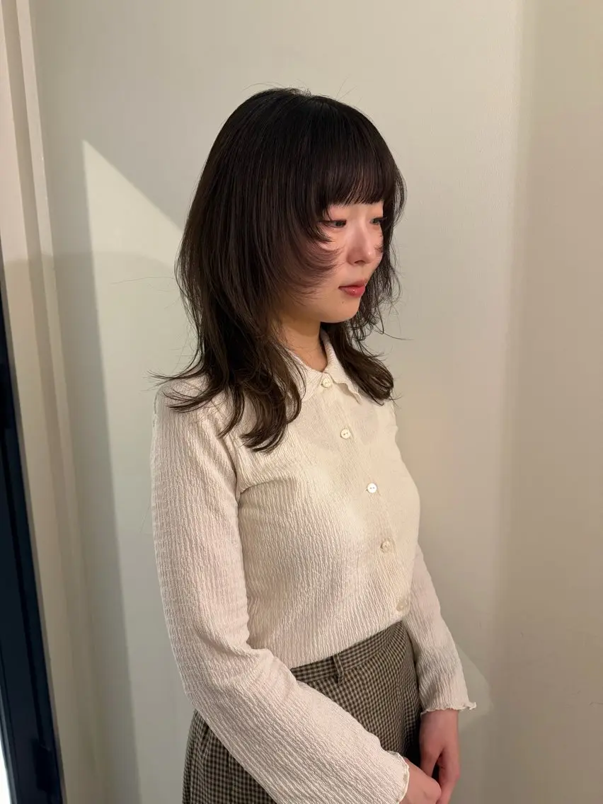 セミロング カラー ハッシュカット カット ヘアカラー トリートメント 渋谷 留菜のヘアスタイル