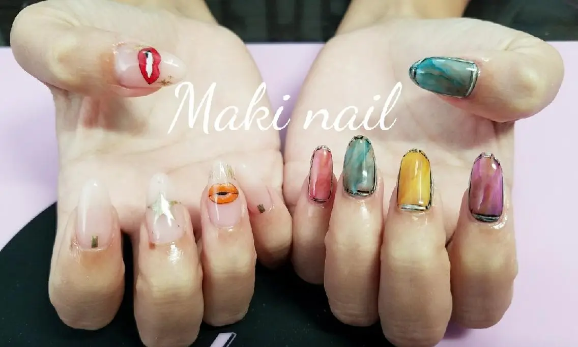 ネイル ショート スカルプネイル ･:*+.✳︎˚✧₊ MAKI NAILのネイルデザイン