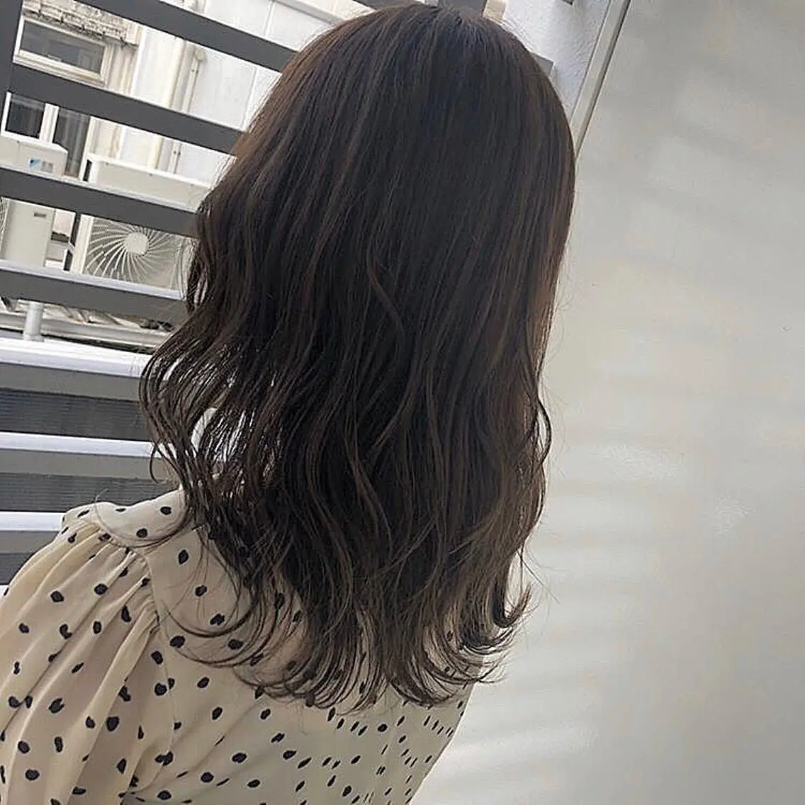 セミロング Zina 渋谷のヘアスタイル