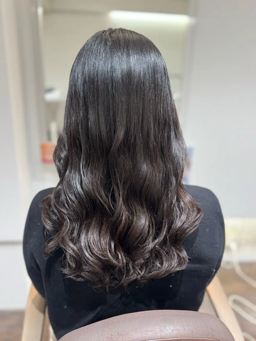 セミロング カット パーマ トリートメント 大人可愛い♡コテ巻き パーマ🌼杉田 萌恵のヘアスタイル