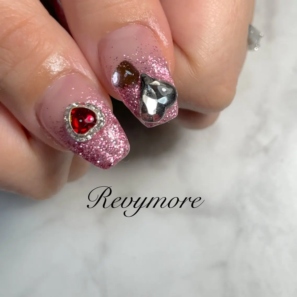 ネイル ジェルネイル 韓国ネイル ニュアンスネイル オフィスネイル シンプルネイル nail salon Revymoreのネイルデザイン
