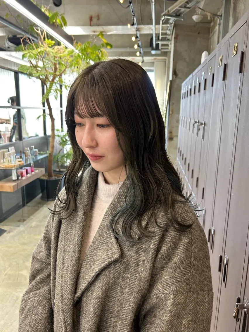 ロング カラー オリーブカラー maho/垢抜け カラーパーマメイクのヘアスタイル