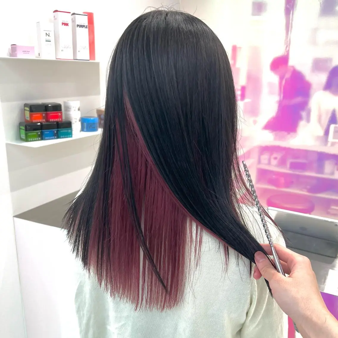 ミディアム カラー パーマ ヘアアレンジ メンズ キッズ ネイル マツエク・マツパ アイブロウ メンズインナーカラー カシス デザインカラー インナーカラー ピンクカラー KANAMI 🌏のヘアスタイル