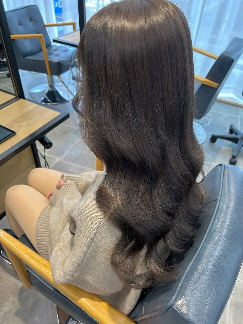 ロング カラー カット ヘアカラー トリートメント newi梅田🫧韓国 ヘア🫧sakiのヘアスタイル