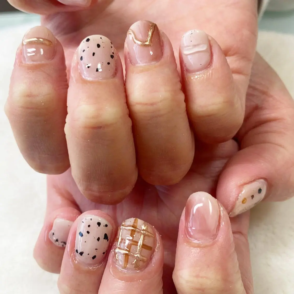 ネイル Laki nailのネイルデザイン