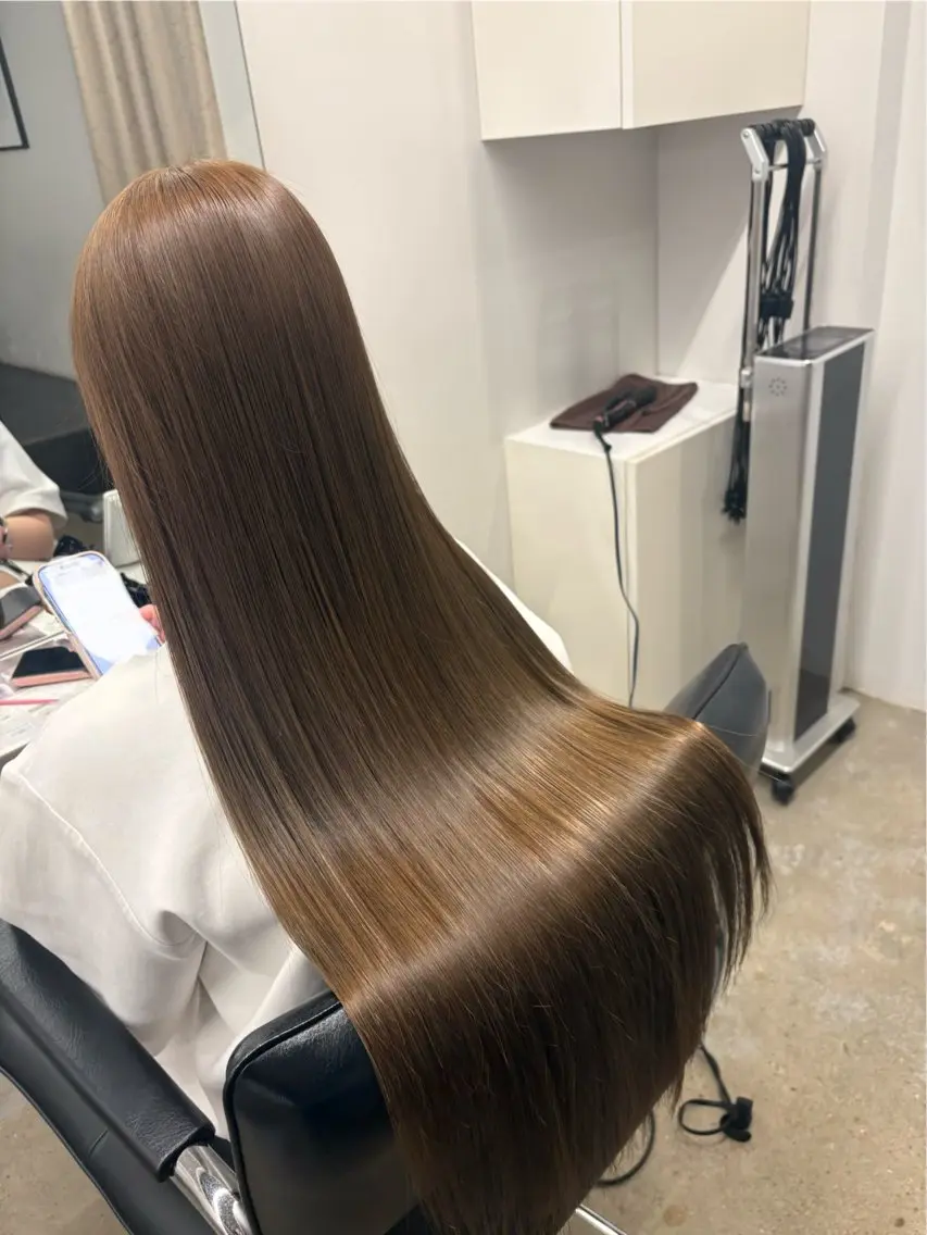 ロング ヘアカラー トリートメント OMURA MINORIのヘアスタイル