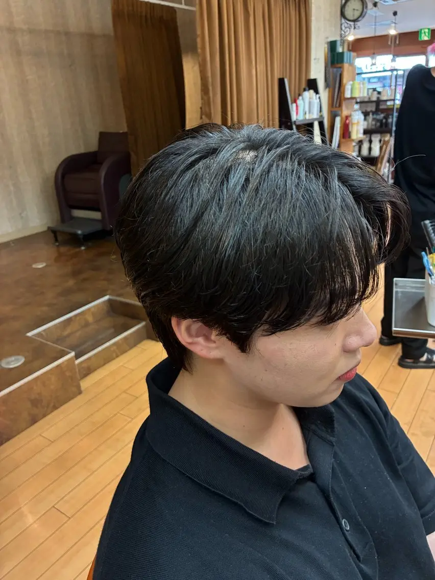 ショート パーマ ルキ🌈ブリーチカラ ー&メンズパーマ🦄のヘアスタイル