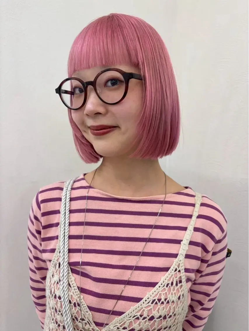 インナーカラー、イヤーリングカラー👱🏼‍♀️💞➕オンカラー➕トリートメントも⭐️の写真