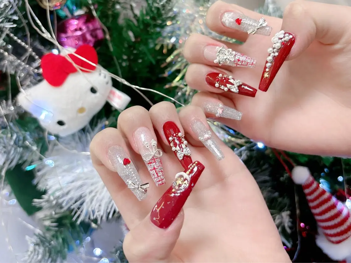 ネイル 成人式 ジェルネイル ロングネイル マグネットネイル ミディアムネイル ハンドネイル MoMoA Nail ネイル長さ出し専門店のネイルデザイン
