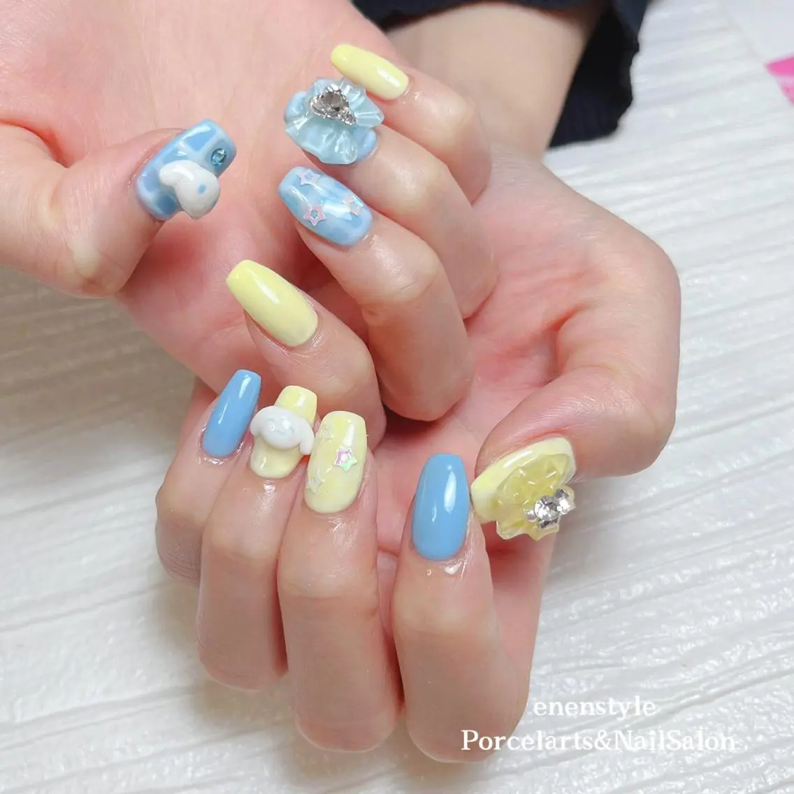 ミディアム ネイル 🐾enen style 🐾のネイルデザイン