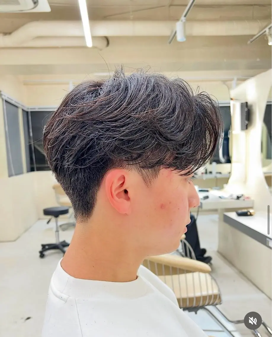 パーマ メンズ 縮毛矯正 トリートメント 重松 丈博のヘアスタイル