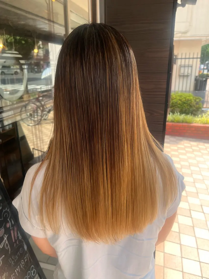 ロング 縮毛矯正 よしだ しおりのヘアスタイル