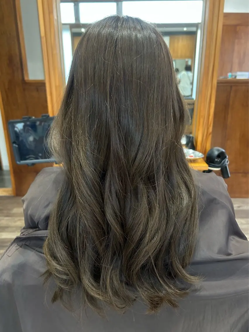 カラー 透明感カラー グレージュ it./ ayariのヘアスタイル