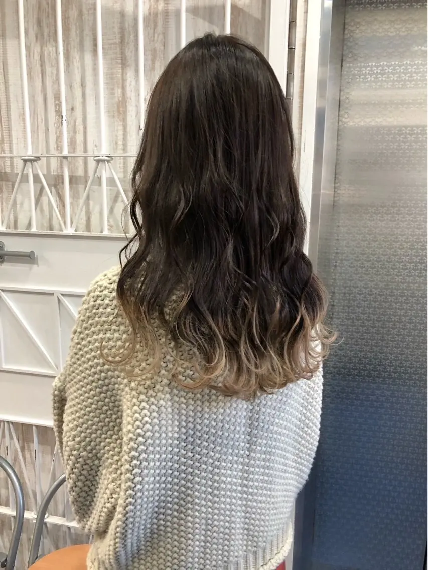 セミロング ヘアカラー chinatsu✿ whiteumedaのヘアスタイル