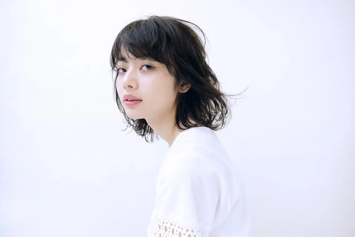 ミディアム カラー パーマ 🌱ケミカル美容師 未来を綺麗に🌱優吾のヘアスタイル