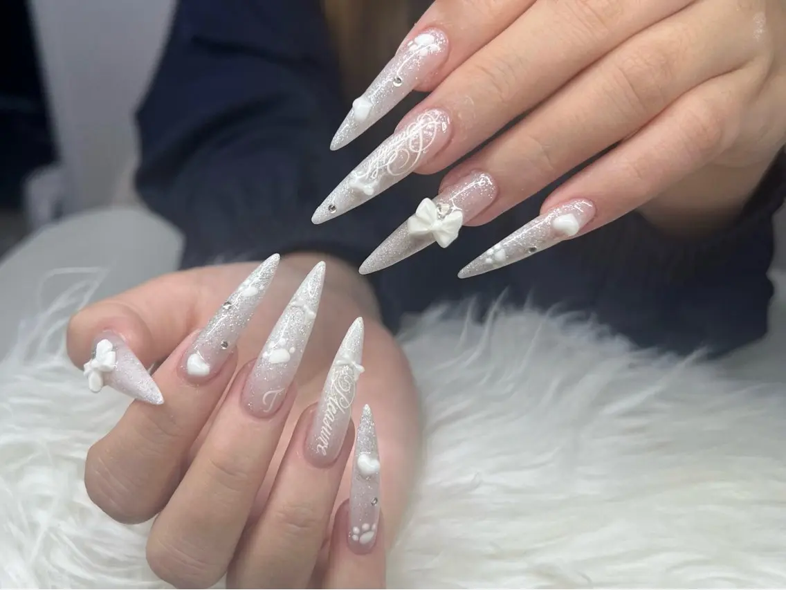 ネイル ハンドネイル T.Lee Nail Lilyのネイルデザイン