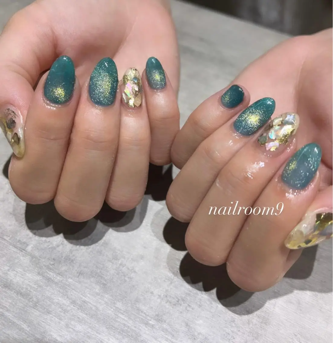 ネイル マグネットネイル ハンドネイル nail room9 ☺︎のネイルデザイン