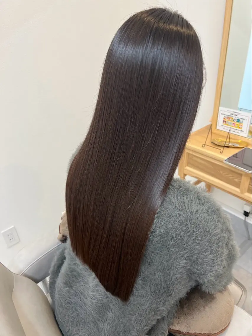 ロング 【女性専門】 スタイリストのヘアスタイル