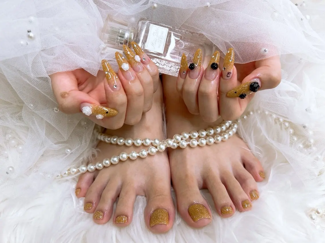 ロング ハンドネイル Nailsalon Angeのネイルデザイン
