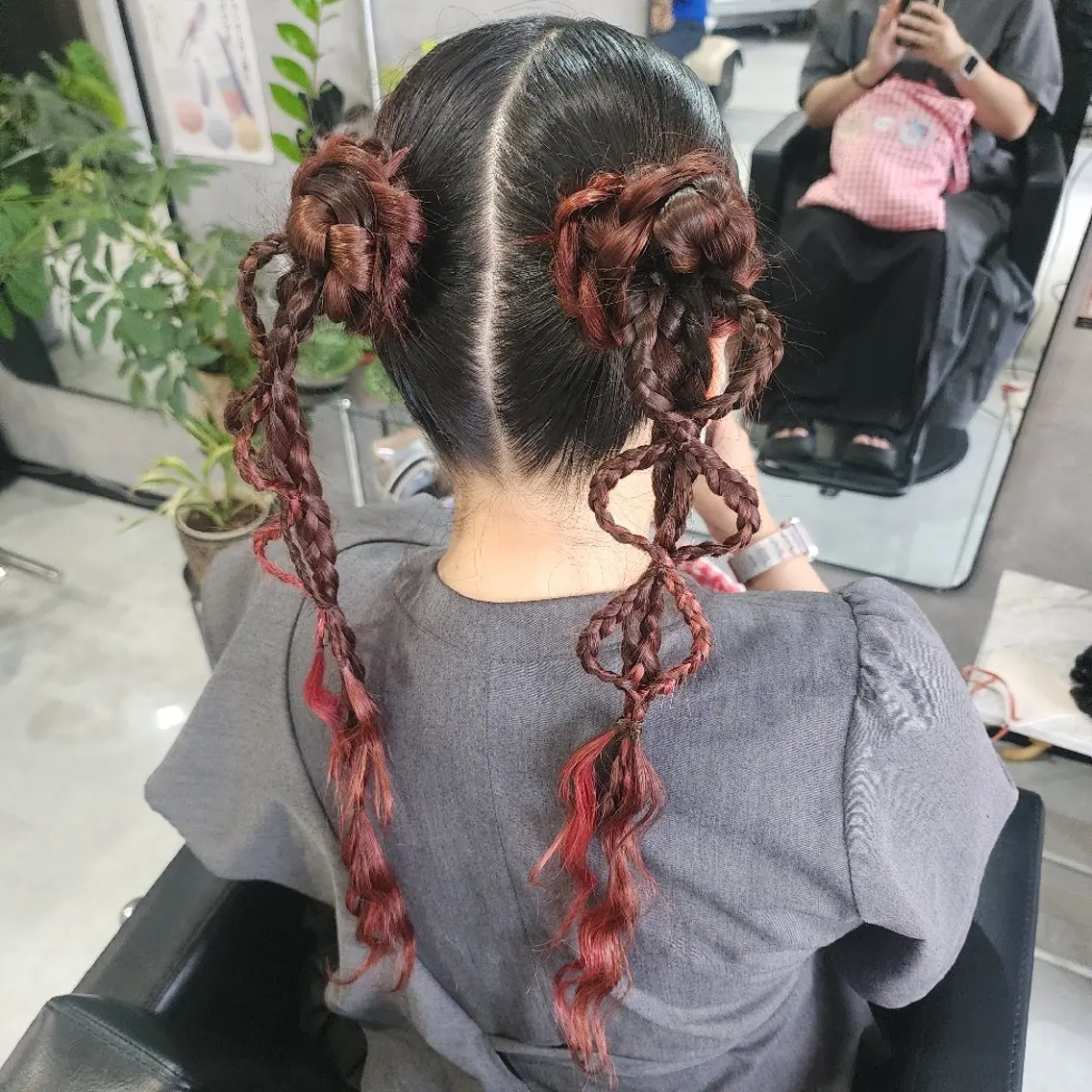 ヘアアレンジ 成人式 卒業式のヘアスタイル ESTELA... OHARA のヘアスタイル