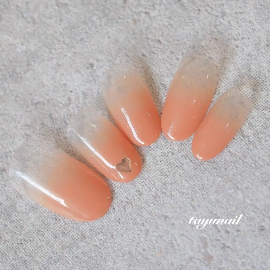 ネイル アートネイル ジェルネイル グラデーション ハート ニュアンスネイル ハンドネイル ネイルサロン 【たゆnail】のネイルデザイン