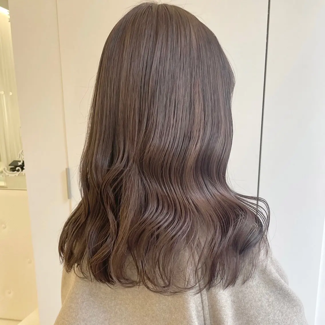 セミロング カラー ヘアカラー ParveMix￤ 大賀さつき🍨🤍のヘアスタイル